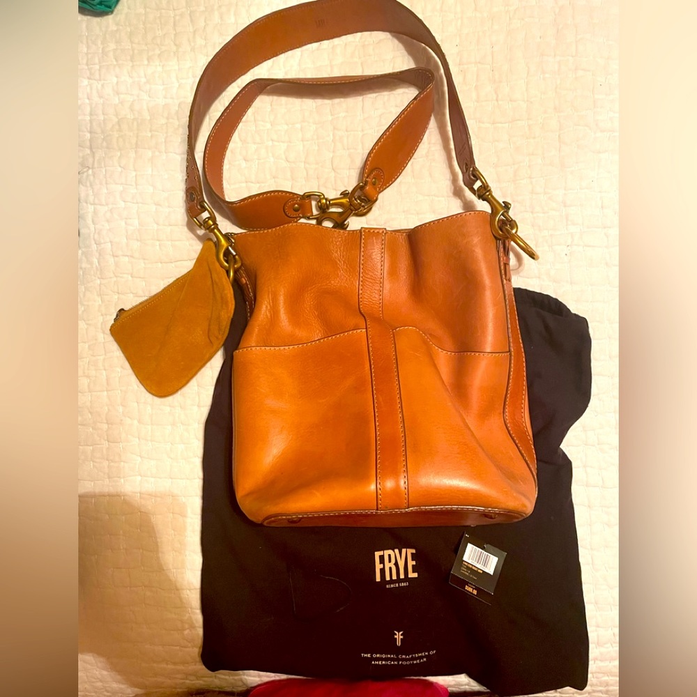 FRYE BUCKET HANDBAG WITH INTERCHANGEABLE STRAPS